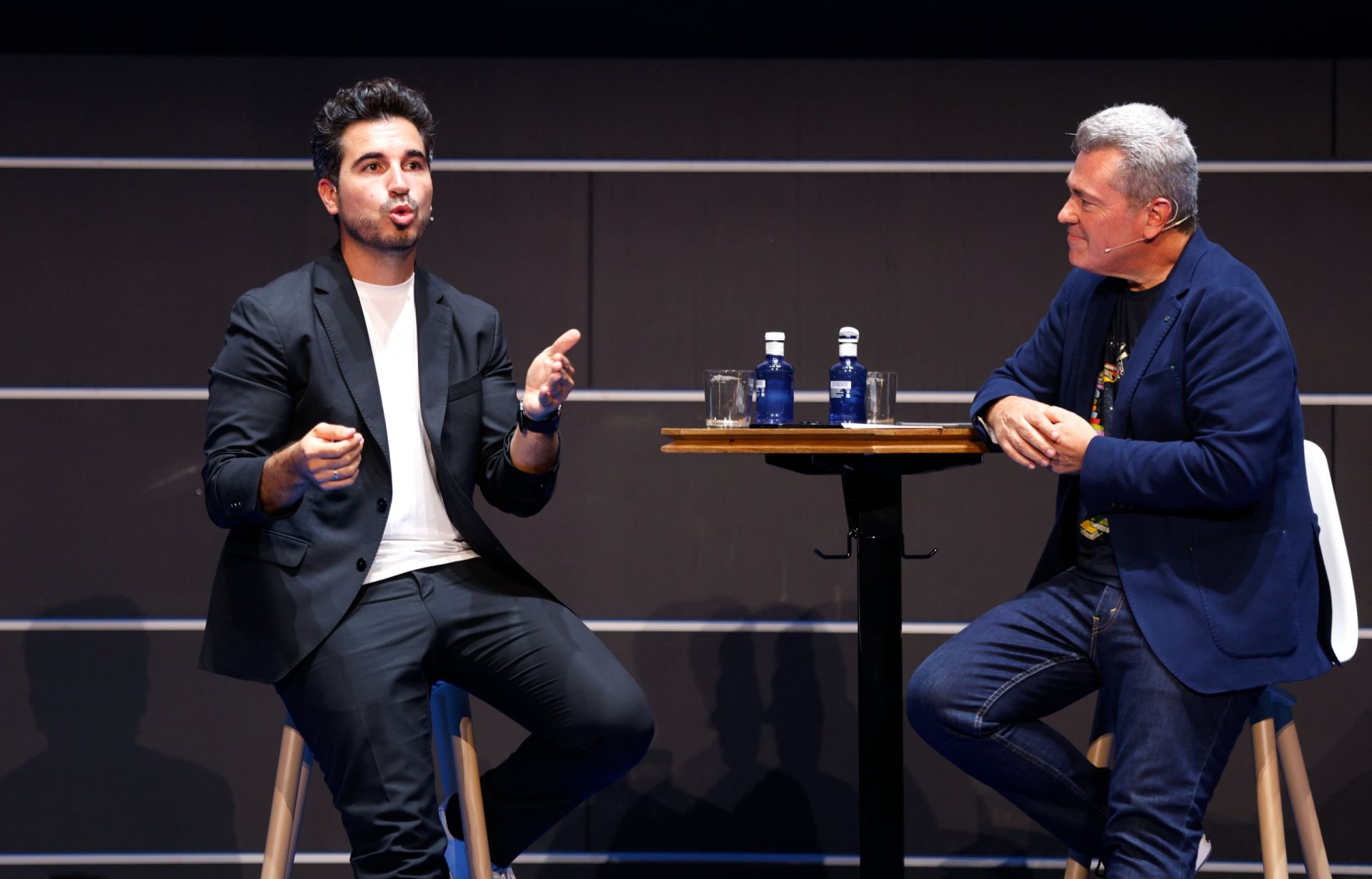 Presentación de &#039;El susurro del fuego&#039; con Javier Castillo en el Aula de Cultura de SUR