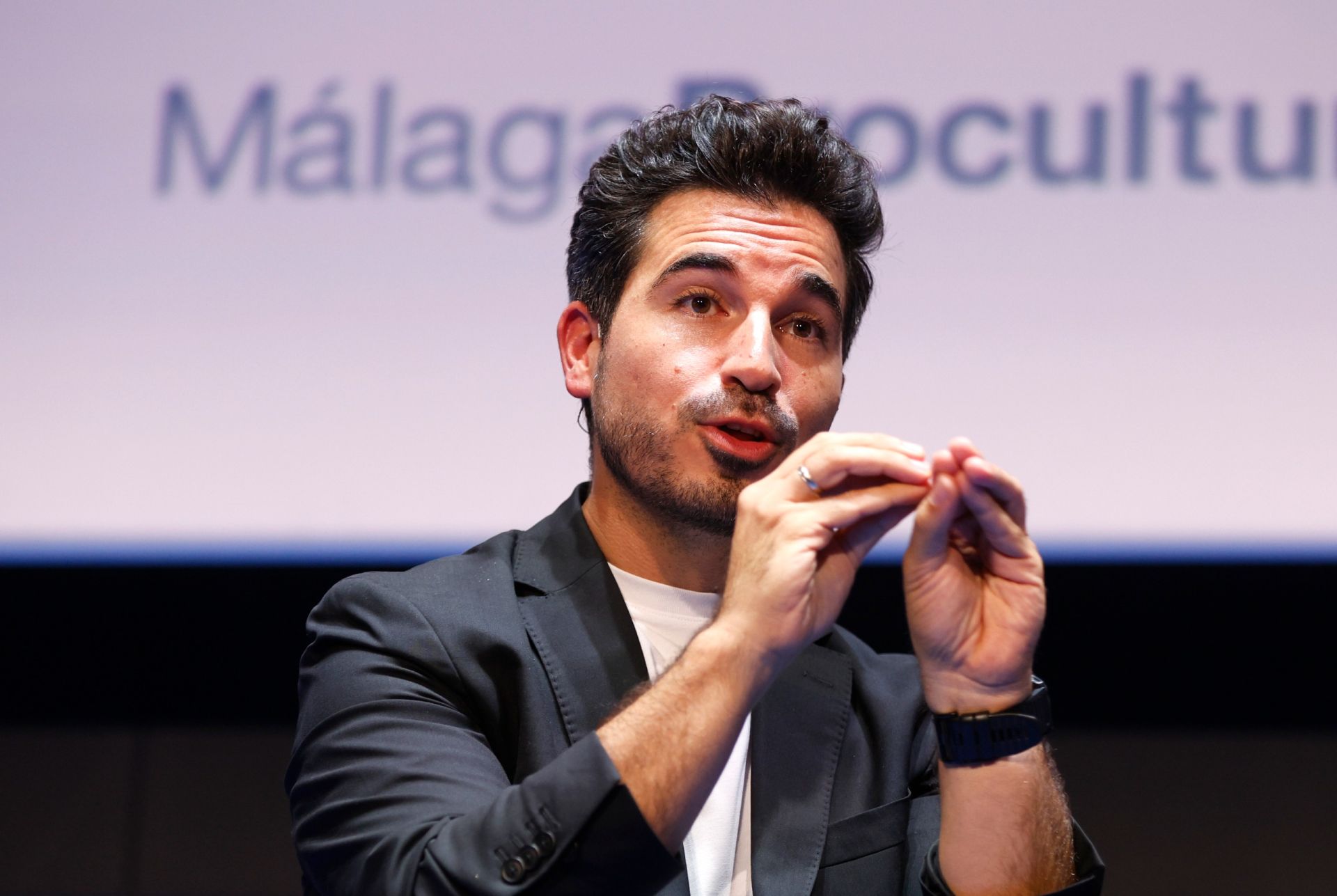 Presentación de &#039;El susurro del fuego&#039; con Javier Castillo en el Aula de Cultura de SUR