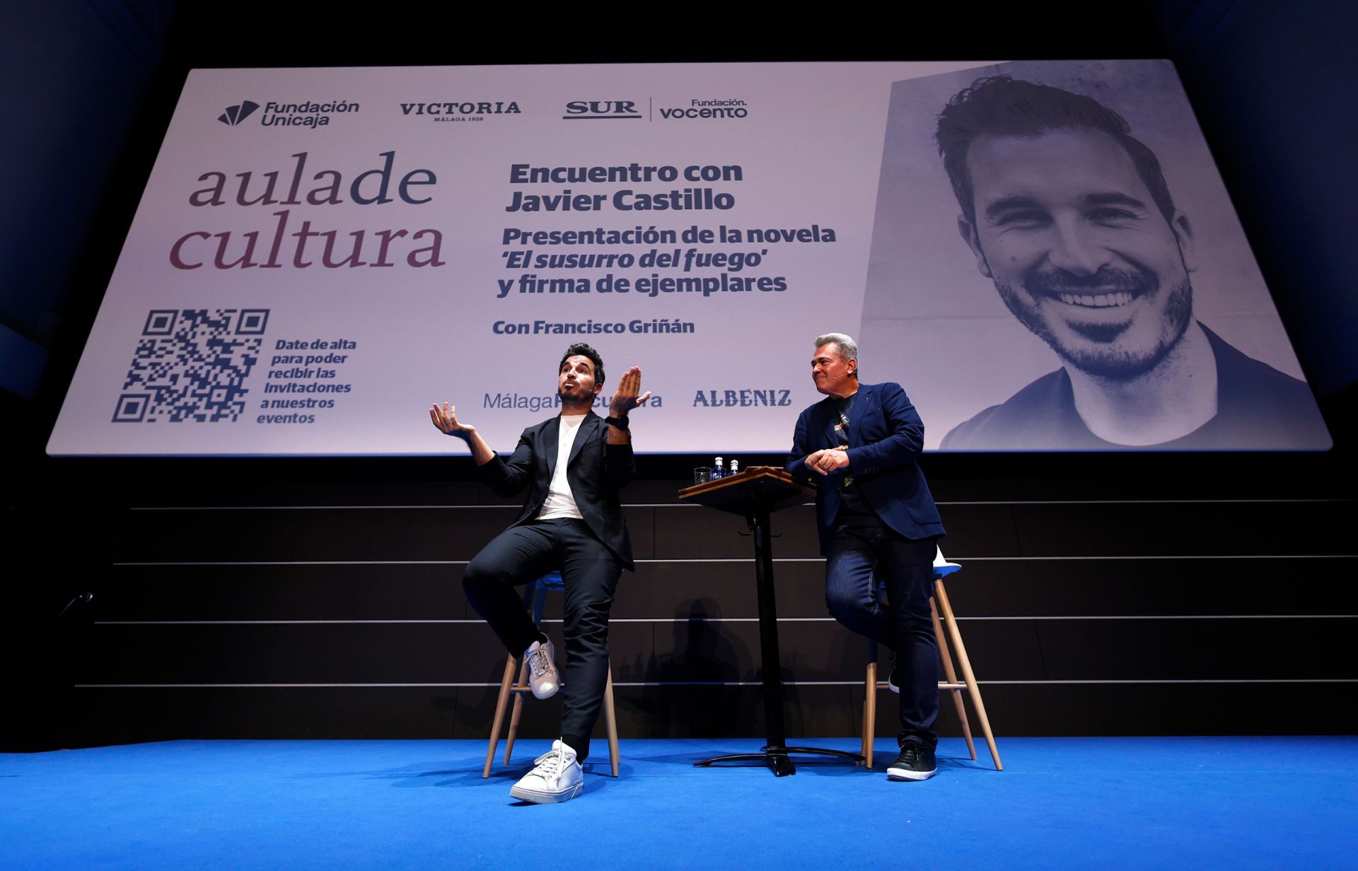 Presentación de &#039;El susurro del fuego&#039; con Javier Castillo en el Aula de Cultura de SUR