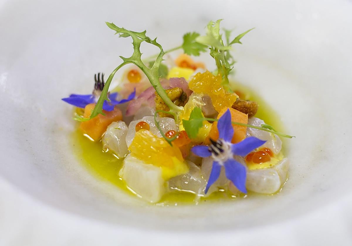 Corvina curada en sal cítrica.