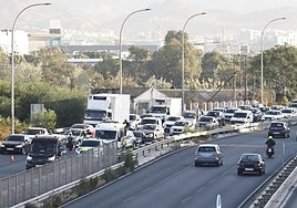 Retenciones kilométricas en el lugar del siniestro.