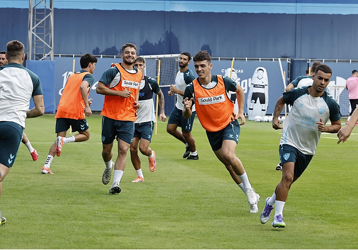 Los jugadores del Málaga son optimistas para el choque de este domingo.