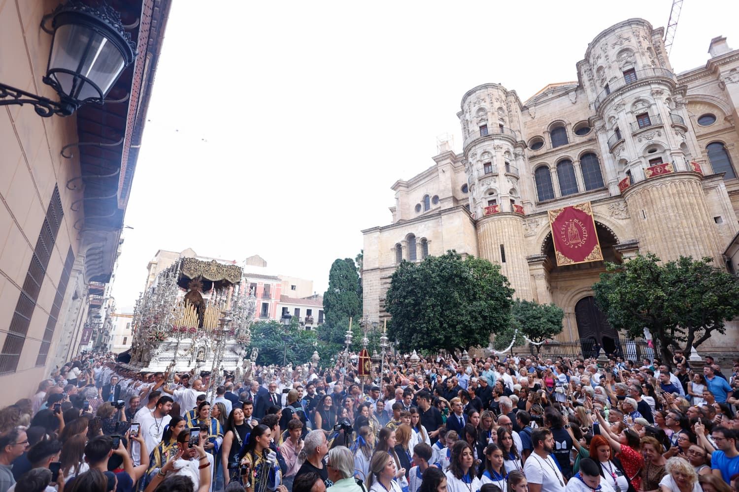 La procesión extraordinaria de la Virgen del Gran Perdón por el centenario de la Hermandad del Prendimiento, en imágenes