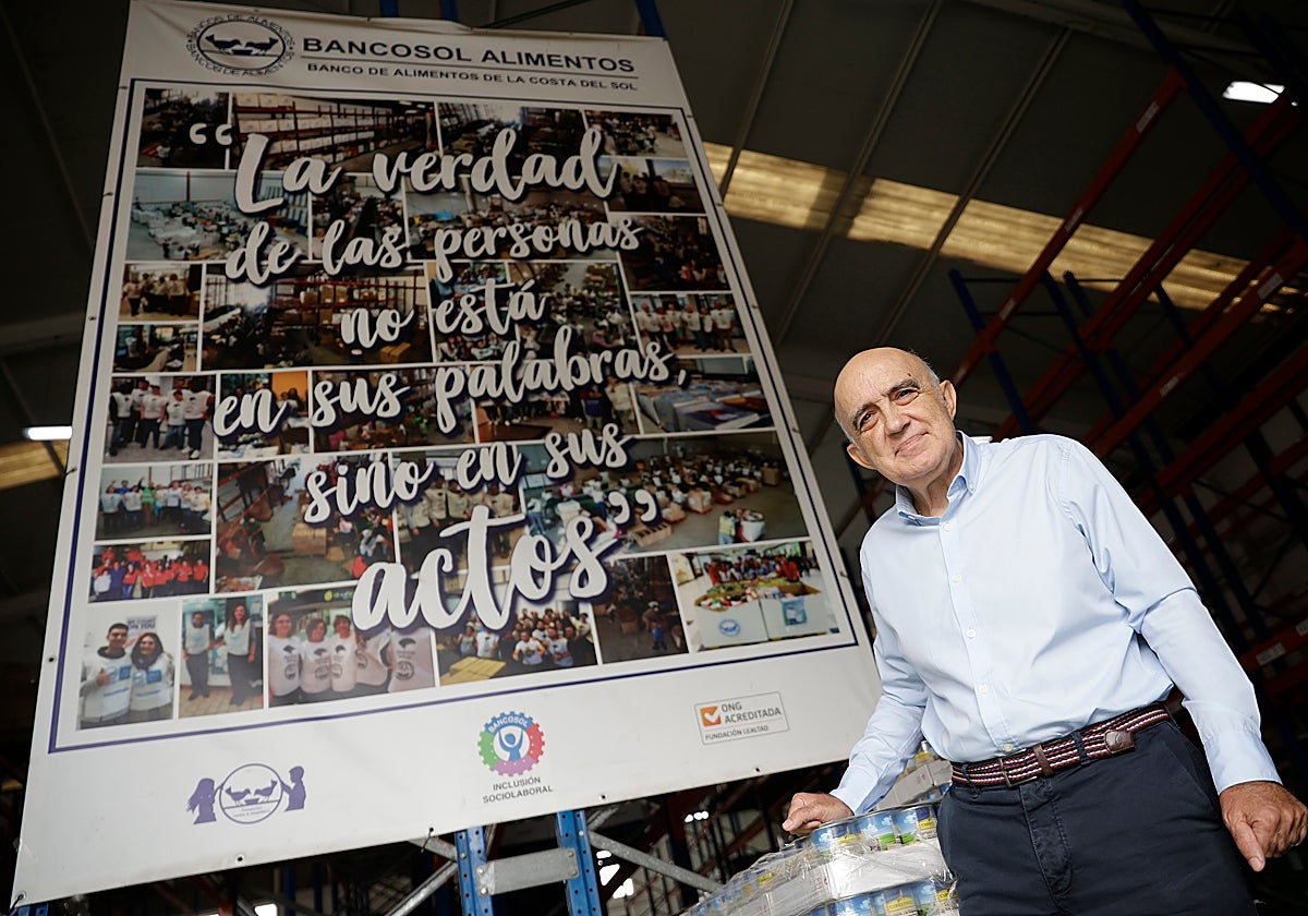 El presidente de Bancosol, Diego Vázquez, antes de la entrevista con SUR, en la sede de Bancosol.