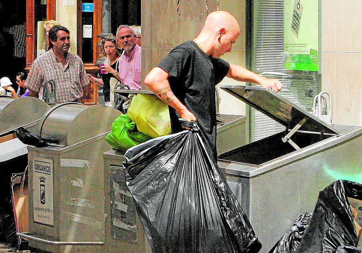 La nueva tasa de basura industrial supone una nueva carga para los autónomos.