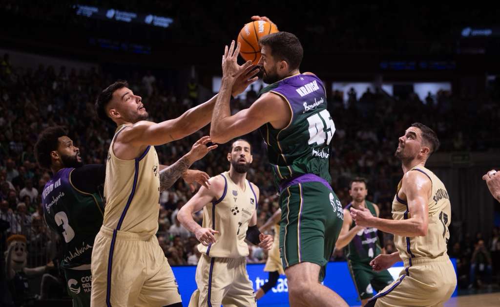 Las mejores imágenes del Unicaja-Barcelona