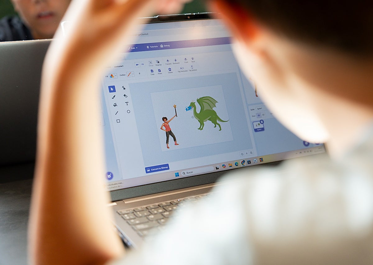 Imagen secundaria 1 - La yincana abarca robótica, programación o diseño digital, entre otras disciplinas STEAM.