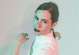 La bailarina y coreógrafa Lucía Vázquez estrenará en Marbella 'El número impar'.