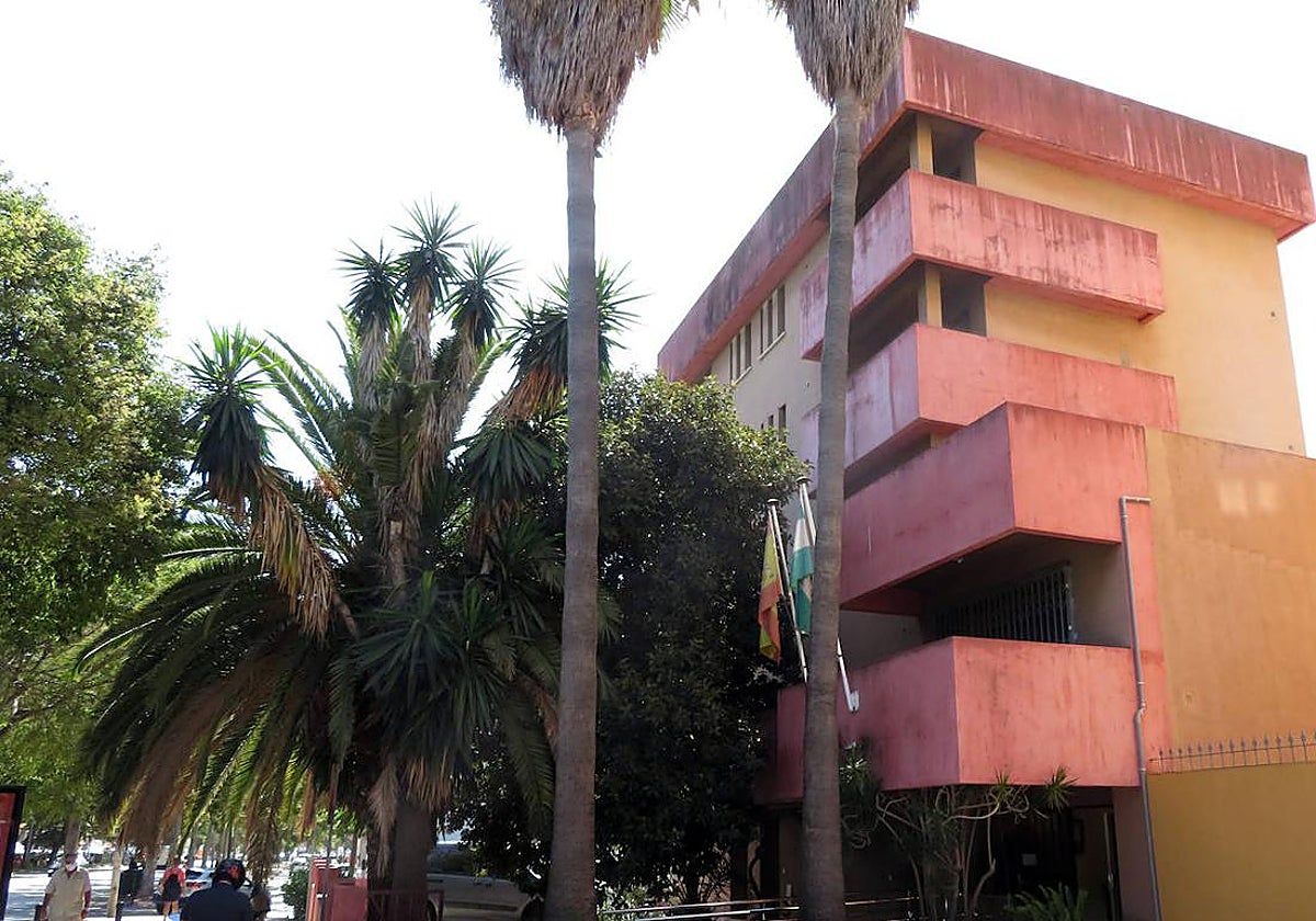 Edificio de la Comandancia de Marina, en la avenida Severo Ochoa.