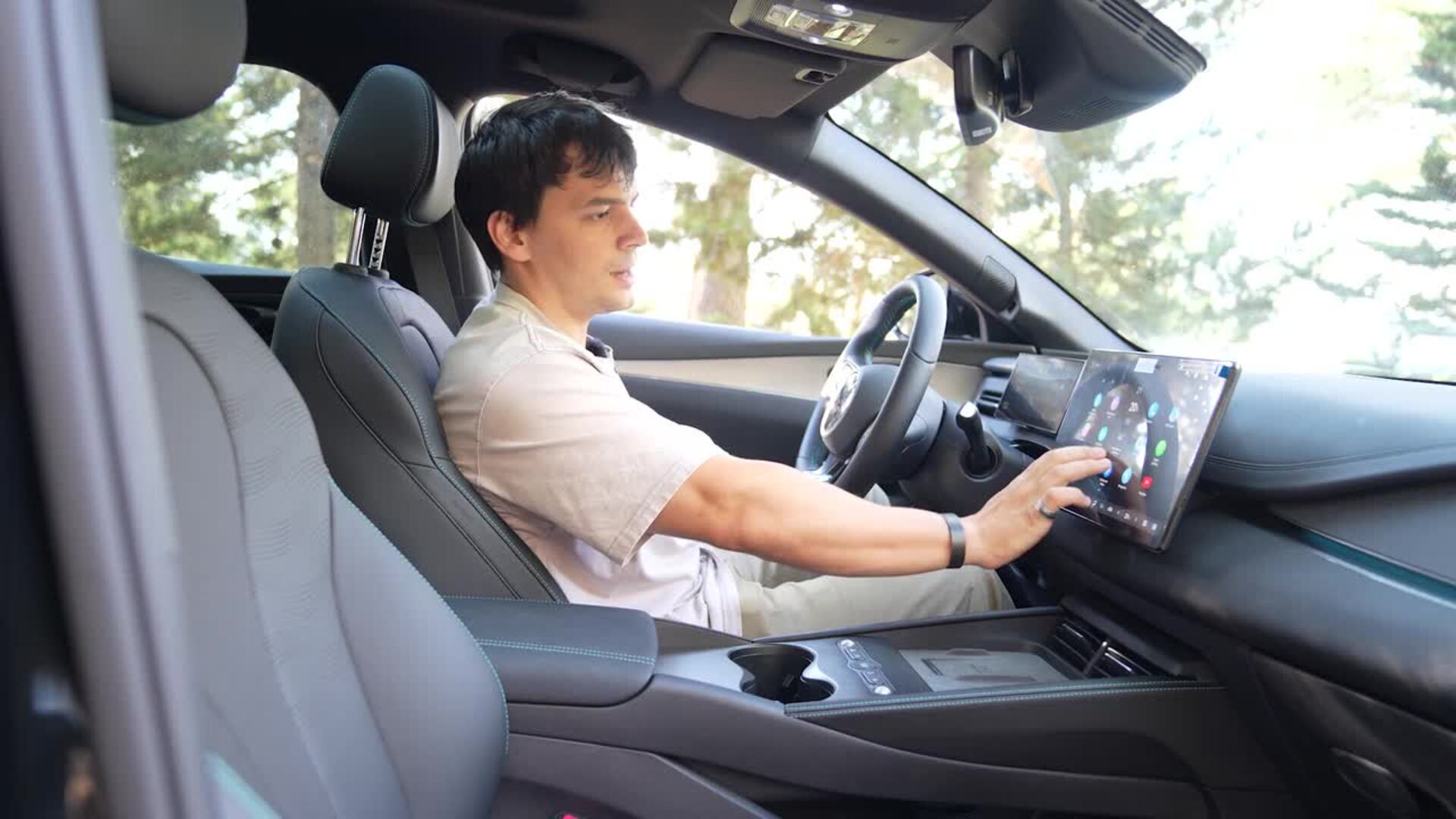 SUR al volante: BYD Seal 6 DM-i