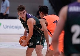 Manu Trujillo, ante el Barça.