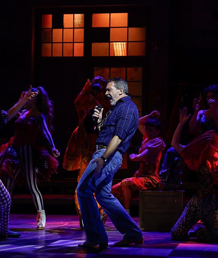 Imagen secundaria 2 - Antonio Banderas toma los mandos de un nuevo &#039;Godspell&#039;: un mensaje de paz en un mundo en conflicto