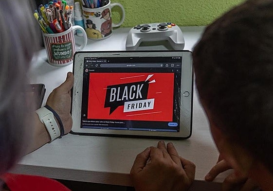 El Black Friday se celebra tanto en tiendas físicas como online.