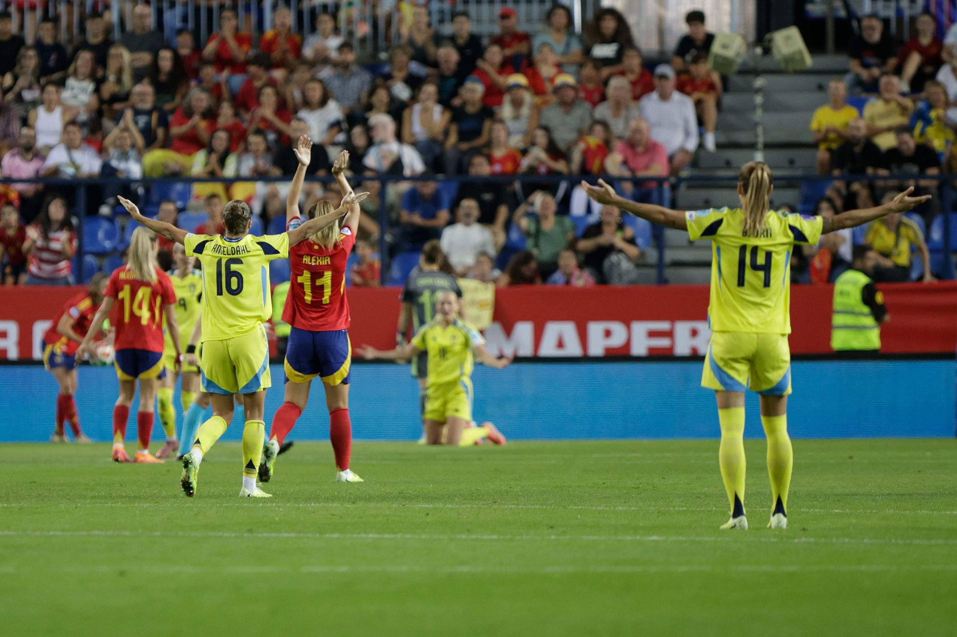 El España-Suecia jugado en Málaga, en imágenes