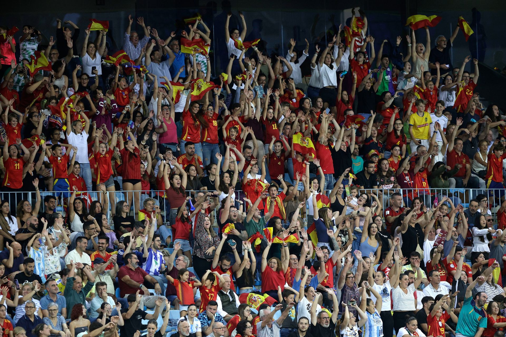 El España-Suecia jugado en Málaga, en imágenes