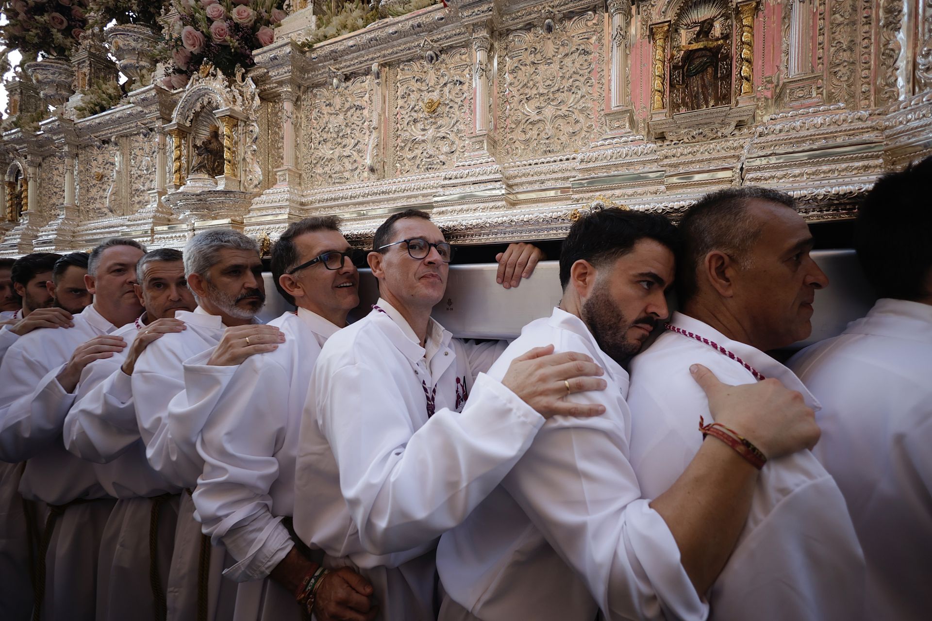 La procesión extraordinaria de la Virgen de la Trinidad, en imágenes