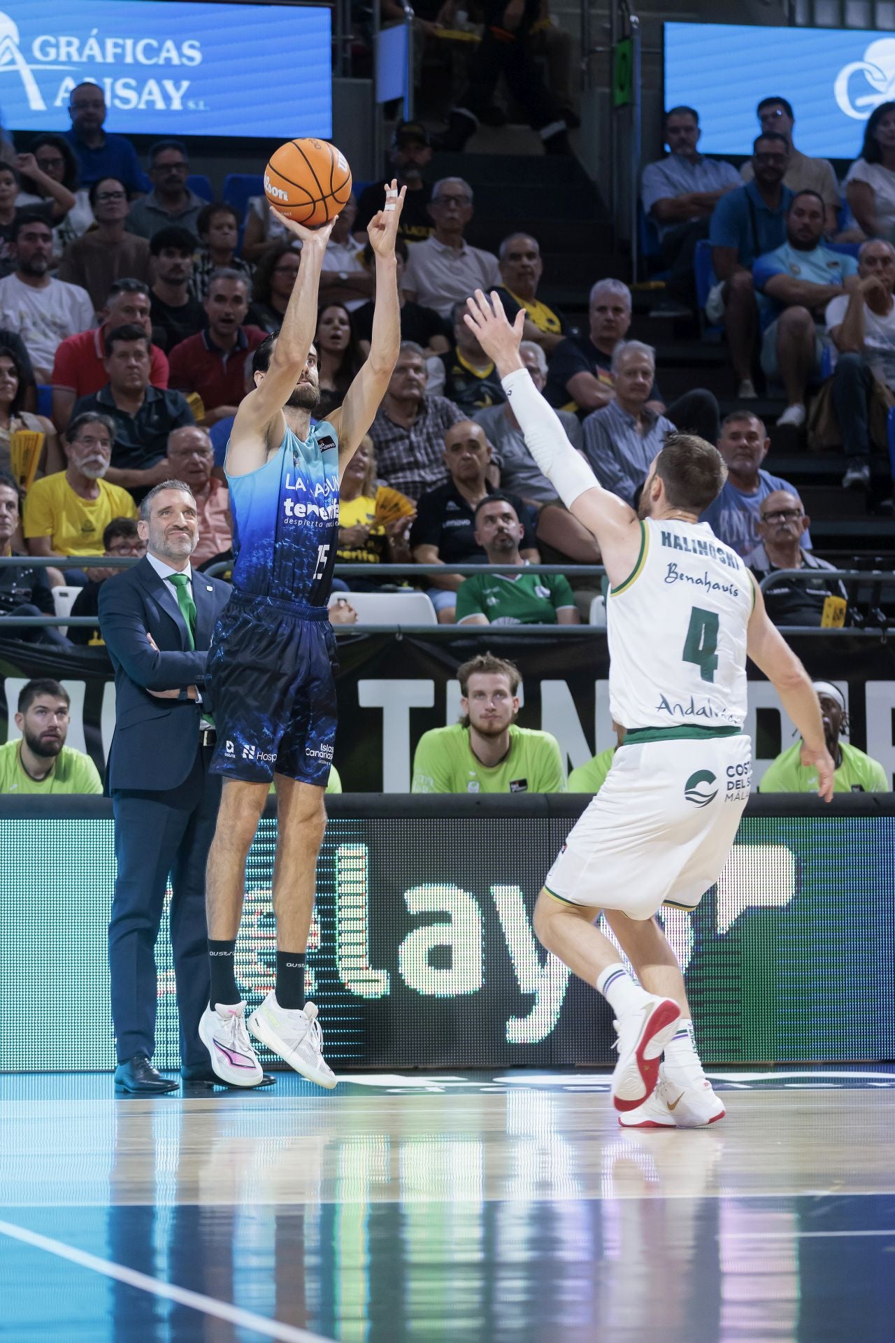 El partido La Laguna Tenerife - Unicaja, en imágenes