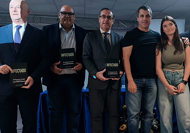 Francisco Cañadas, Jesús Lupiáñez, Miguel Briones, Bernardo Quintero y Celia Quintero.