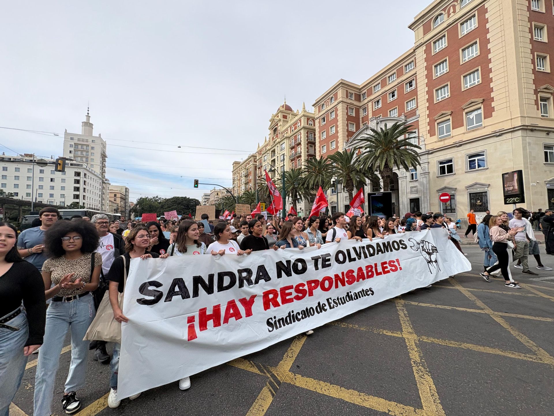 Cientos de personas se manifiestan en Málaga contra el bullying