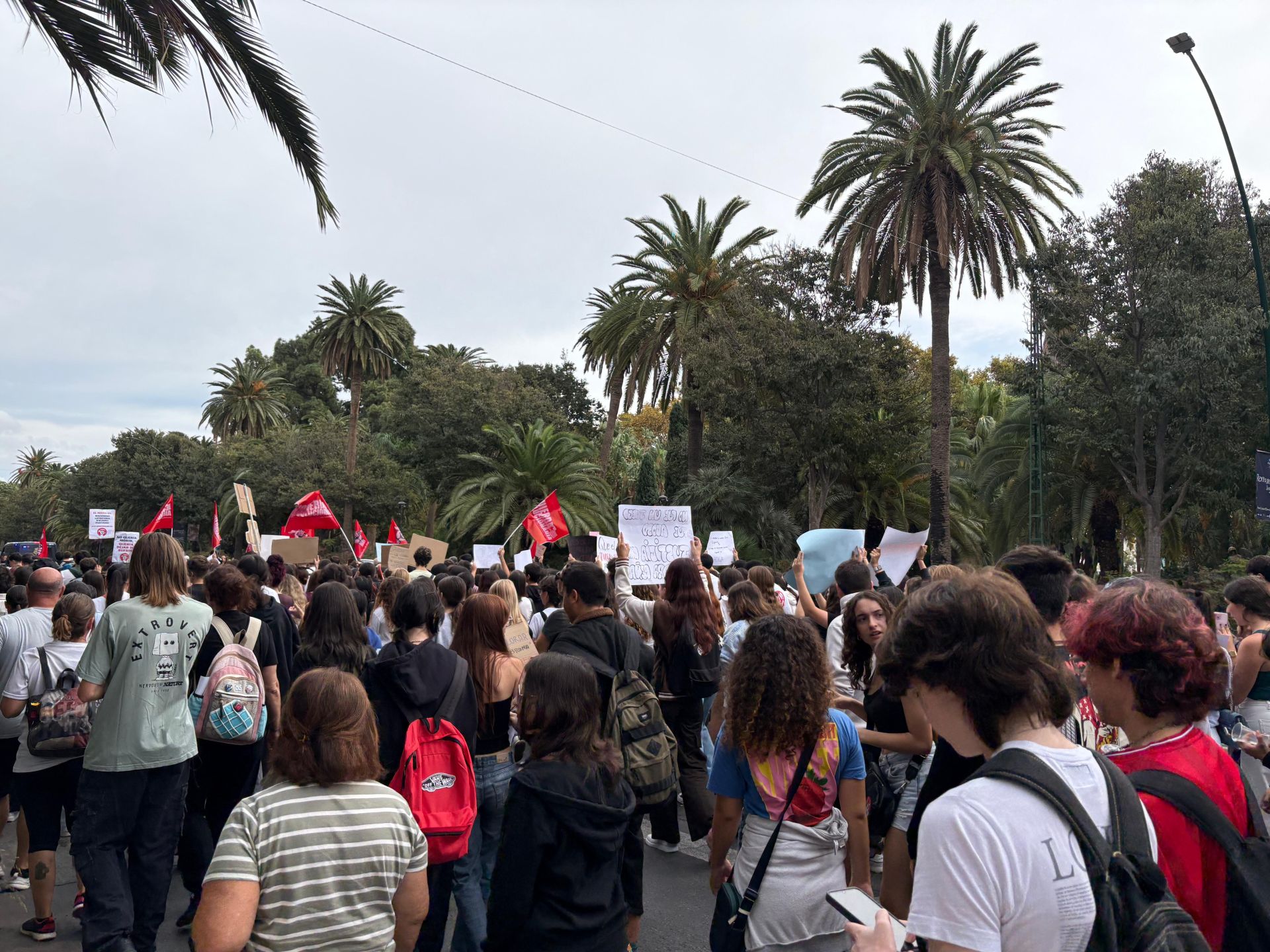 Cientos de personas se manifiestan en Málaga contra el bullying