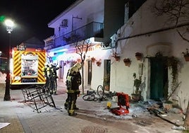 Prisión para un okupa que prendió fuego a 'su' casa en Estepona tras amenazar a los vecinos