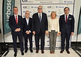 El consejero de Turismo, Arturo Bernal, ha ofrecido una conferencia organizada por CIT Marbella.