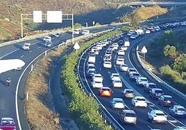 Imagen del atasco a las 8.20 horas según las cámaras de la DGT.