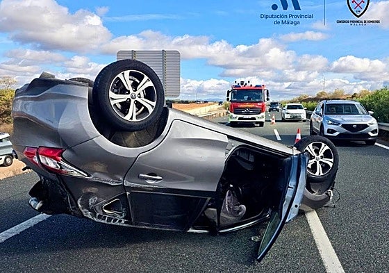 Imagen de uno de los vehículos accidentedos este domingo