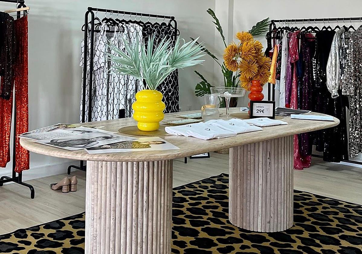 Imagen principal - Julieta Brand se muda al polígono Santa Teresa