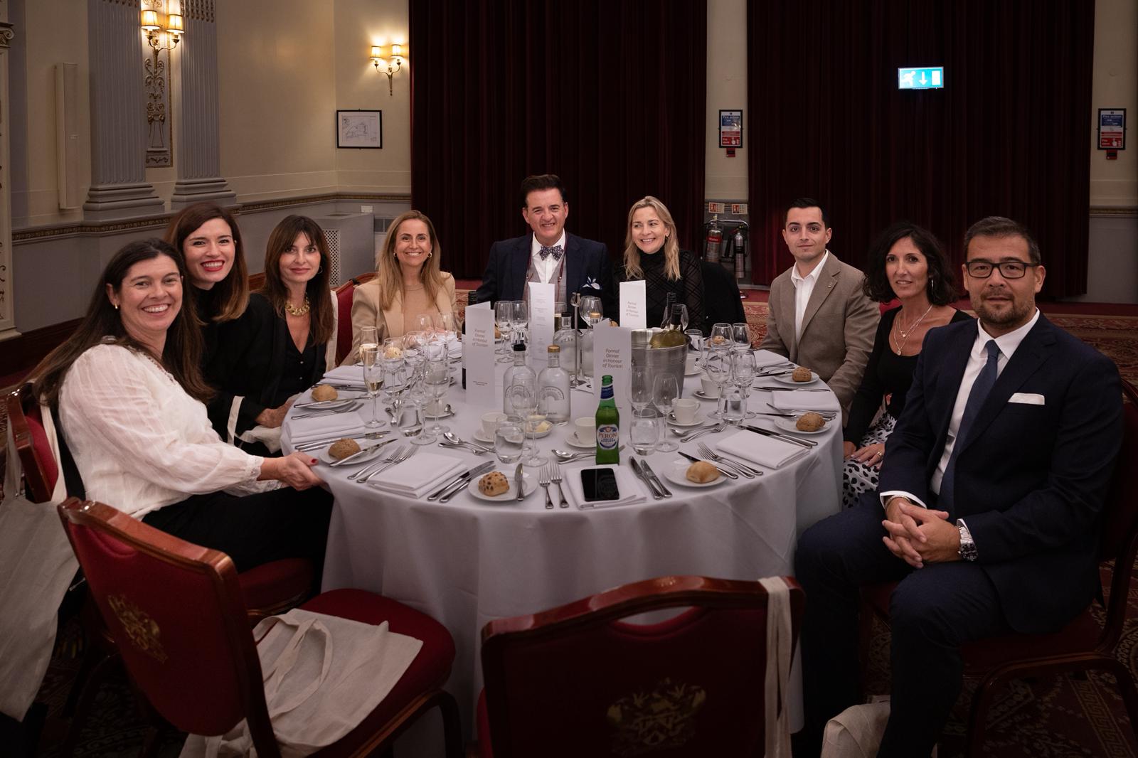 Cena de SUR en la World Travel Market 2025