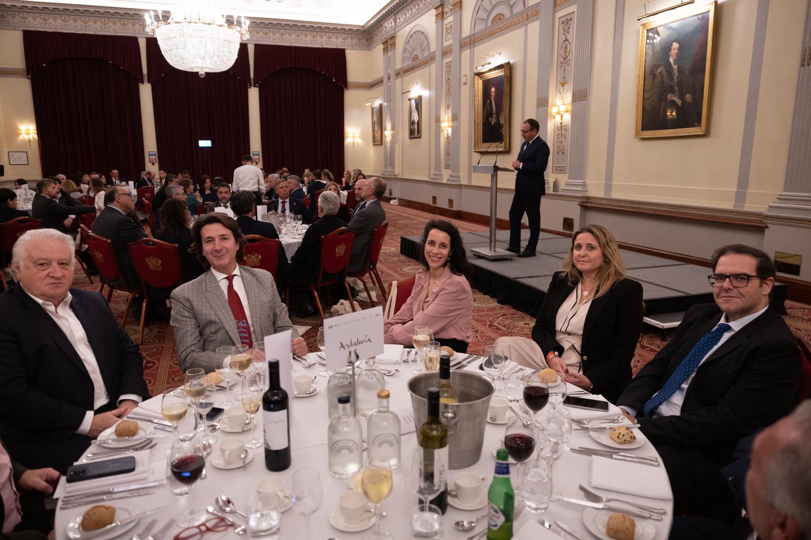 Cena de SUR en la World Travel Market 2025