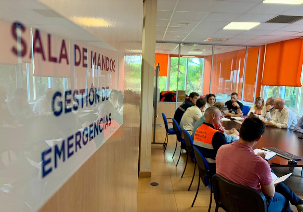 Reunión en el Centro de Coordinación Operativa Local.