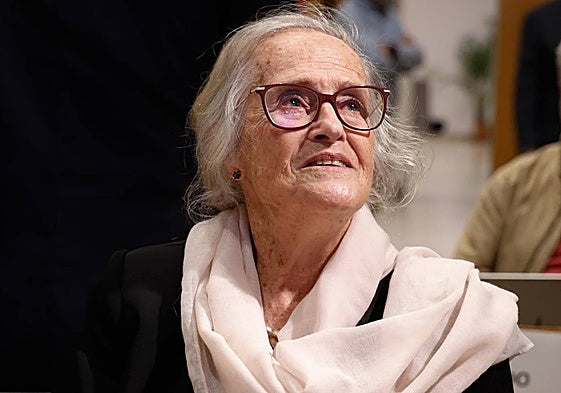 María Victoria Atencia, durante el acto celebrado ayer en el centro cultural que lleva su nombre.