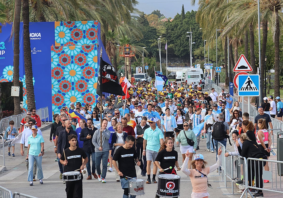 El desfile de presentación de la prueba, este miércoles.