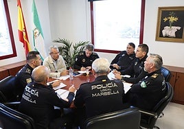 El concejal de Seguridad, José Eduardo Díaz, ha mantenido una reunión con los mandos de la Policía Local.