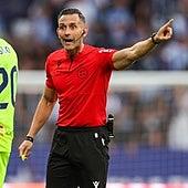 El árbitro sevillano Orellana Cid, que dirigirá el derbi Málaga-Córdoba de este sábado.