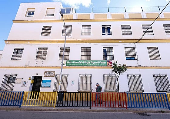 Edificio del colegio Virgen del Carmen, ubicado en la calle Las Navas.