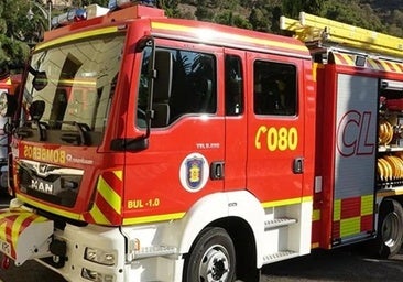 Hallan el cadáver de un hombre en Málaga tras acceder los bomberos a su casa porque no respondía a llamadas