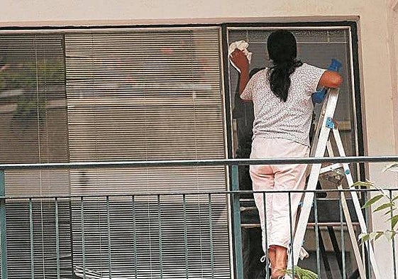 Un tribunal declara accidente laboral el ictus sufrido por una empleada de hogar interna, pese a ocurrir en su día de descanso