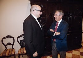 Salado y Satué durante la reunión que mantuvieron en el Obispado.