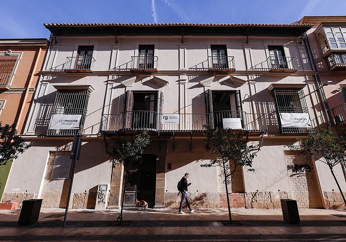 Aspecto del edificio, en el que se llegaron a realizar trabajos en la fachada.