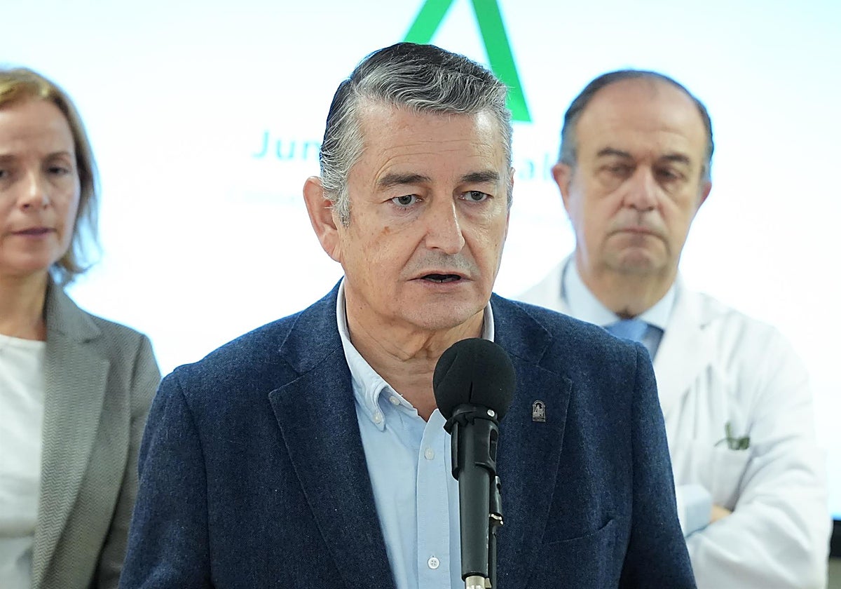 El consejero de Sanidad, Presidencia y Emergencias de la Junta, Antonio Sanz.