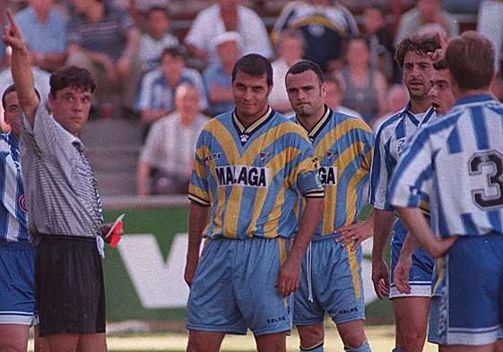 Imagen del Talavera-Málaga de la fase de ascenso de junio de 1998, con Bravo y Quino.
