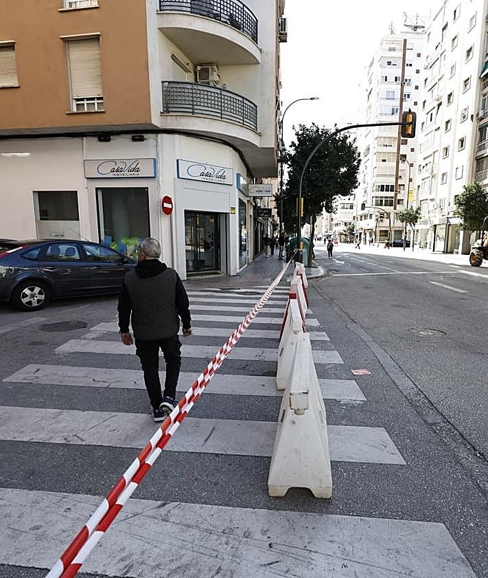 Imagen secundaria 2 - La calle Eugenio Gross, cerrada por las obras del metro en Málaga durante los próximos 30 meses