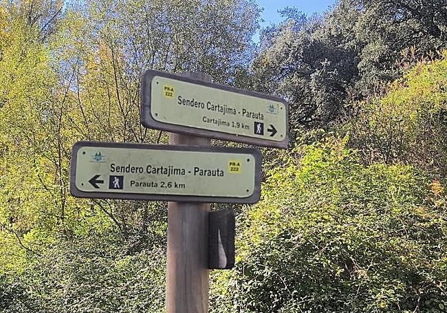 Cartel tras vadear el arroyo