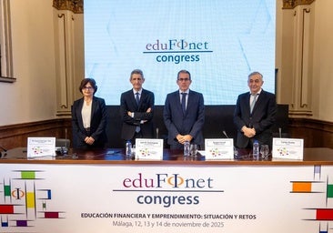 María Eugenia Martínez-Oña, directora de Educación Financiera de Unicaja; José M. Domínguez, director del proyecto Edufinet; Sergio Corral, director general de la Fundación Unicaja; y Carlos Ocaña, director general de Funcas.