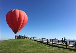 Sobrevuela el entorno de los dólmenes con esta maravillosa experiencia en globo por 175€