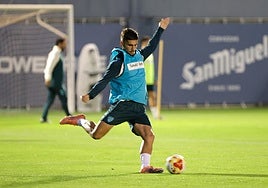 Chupete, durante un entrenamiento reciente, antes de lesionarse.