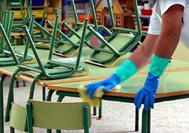 Oferta de empleo | Limposam busca cubrir 17 puestos para la limpieza de colegios y edificios municipales de Málaga