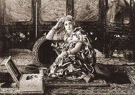 Anita Delgado, en una fotografía vestida de maharaní